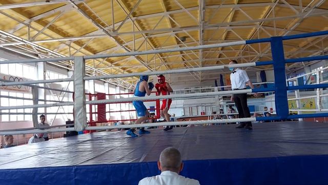 Открытое первенство города Шахты, посвящённого празндику "День Победы"! 66кг смотреть онлайн