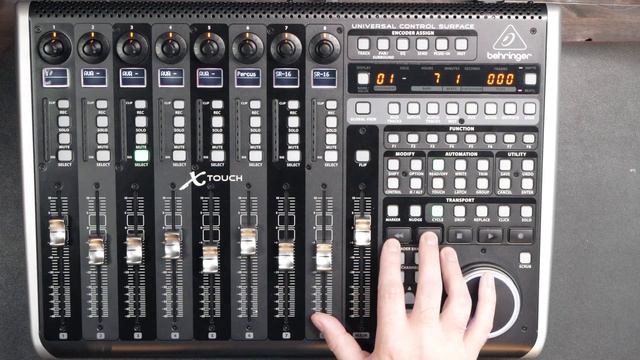 Using Behringer X-Touch Universal Control Surface with REAPER - stock/built-in setup смотреть онлайн