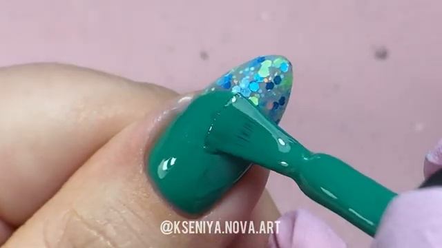 Как сделать френч гель-лаком с блестками| Имитируем прозрачный свободный край на натуральных ногтях смотреть онлайн