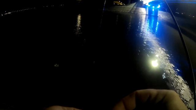 Ночная рыбалка в центре города смотреть онлайн