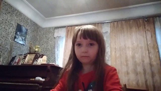 Настя Довнарович показывает разные иконки смотреть онлайн