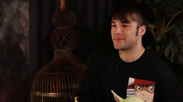 СКОЛЬКО ЗАРАБОТАЛ НА ЮТУБЕ, КУДА ПРОПАЛ САМЫЙ ПОПУЛЯРНЫЙ ЮТУББЛОГЕР?ИНТЕРВЬЮ РОМА ЖЁЛУДЬ #интервью смотреть онлайн
