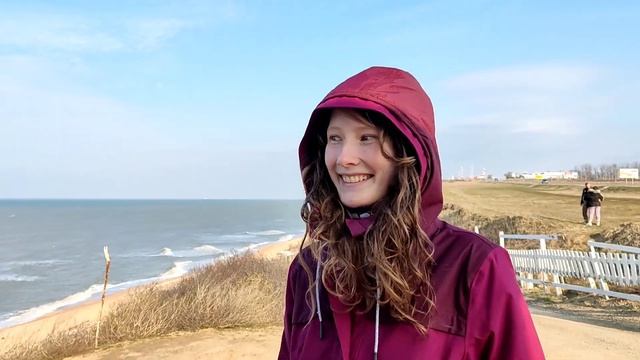 Одно из самых знаменитых мест в Темрюкском районе. Азовское море 2022 г. Пляж подмаячный. смотреть онлайн