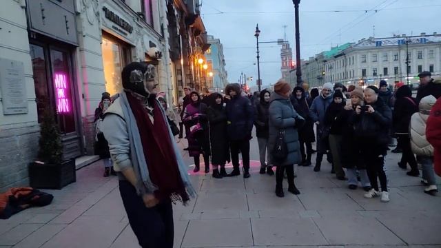 Фантазер на Невском проспекте в исполнении группы Айдахо, на танцполе Майкл... смотреть онлайн