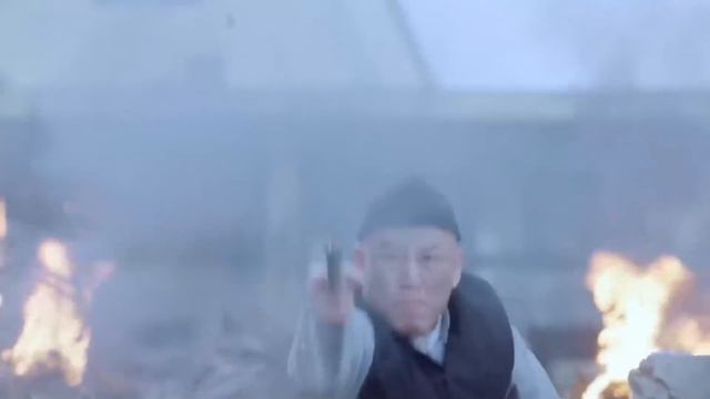 日軍在破屋布置重兵埋伏國軍小隊！不料地上的腳印暴露了他們，反被國軍小隊全部殲滅 смотреть онлайн