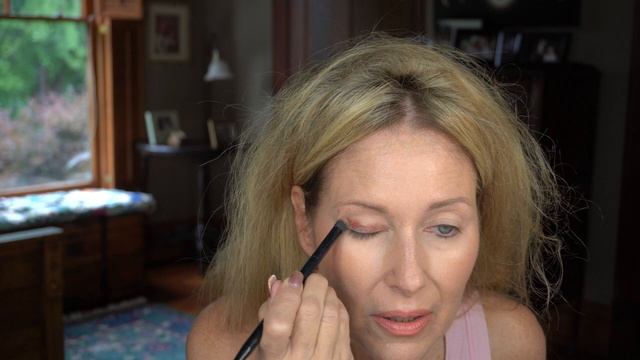 Paint Pot One Eyeshadow Look When You're Busy~over65 смотреть онлайн