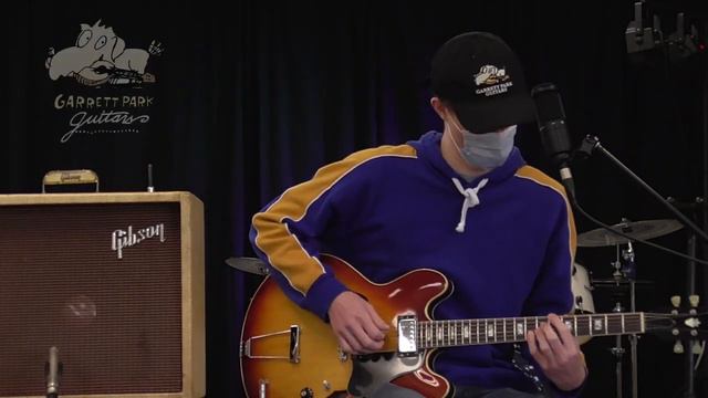 1968 Gibson ES-335 Sunburst & Gibson Explorer Amplifier смотреть онлайн