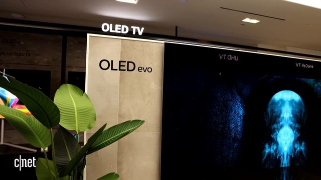 LG's new 97" OLED TV is insane смотреть онлайн