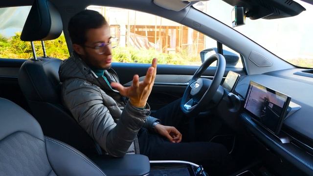 Geely Geometry C تجربة قيادة مع جيلي : سيارة كهربائية صينية ولكن ؟ смотреть онлайн