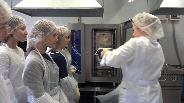 Как приготовить шарлотку в школьной столовой смотреть онлайн