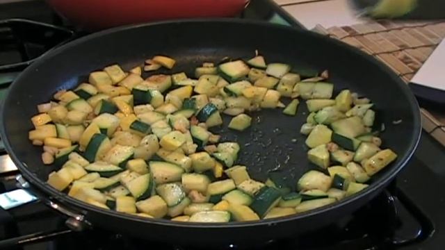 How to...Make a Killer Veggie Frittata смотреть онлайн