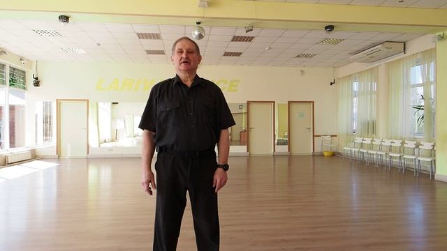 Как научится танцевать дома, если Вам 55 +. Урок 1. Танец, где нет ни одного шага. 19.05.2023 г. смотреть онлайн