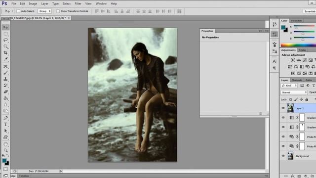 Photoshop CS6: How to add a Deep Green Monochromatic Photo Effect смотреть онлайн