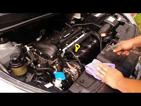Как правильно помыть мотор Hyundai Solaris.Grass Motor Cleaner смотреть онлайн