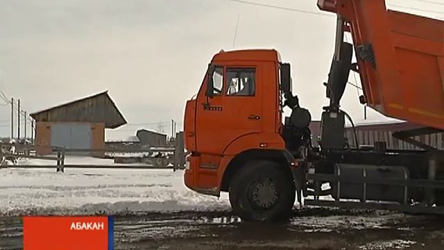 В Хакасии все выходные боролись с последствиями подтопления смотреть онлайн