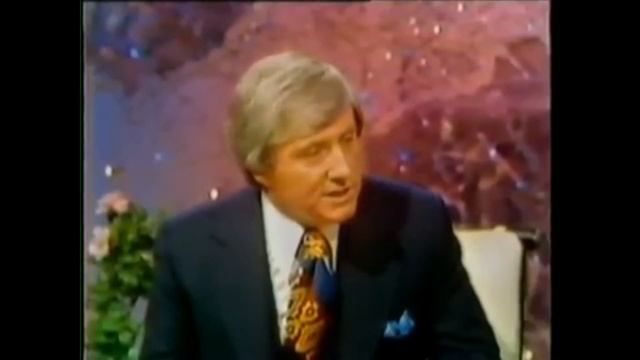 МАХАРИШИ НА ПЕРЕДАЧЕ МЕРФИ ГРИФФИНА смотреть онлайн