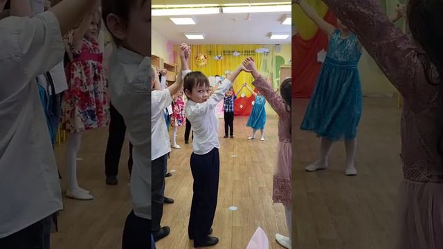 Утренник Миши #8марта #утренник #детскийсад #поздравляем смотреть онлайн