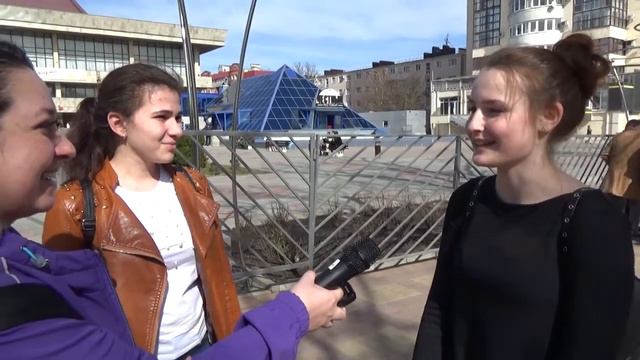 Чего хотят женщины - жительницы Ставрополя рассказали об ожиданиях на 8 марта смотреть онлайн