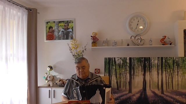 Муз.А.Воронов"Солдатский вальс" исп.В.Мозбах. смотреть онлайн