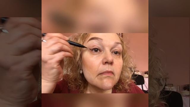 Макияж со средствами из бьютисета с недели высокой моды смотреть онлайн
