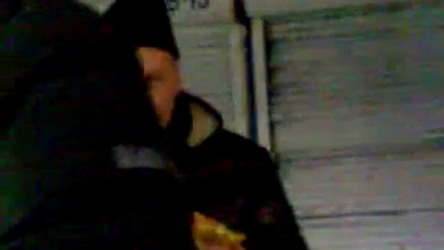 Чувак ест хот-дог с ДЖЕКИ ЧАНОМ (Jackie Chan) смотреть онлайн