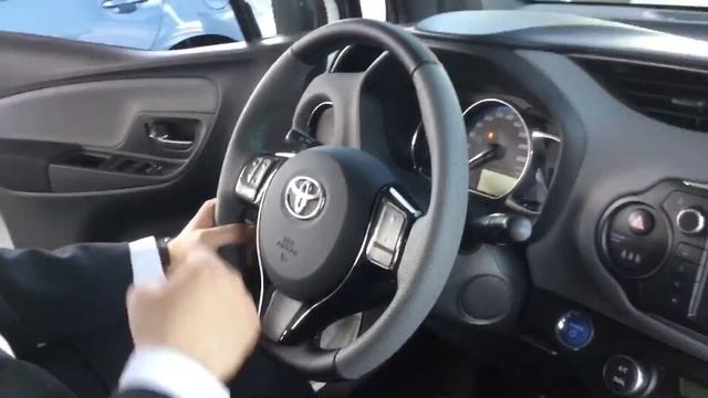 Der neue Toyota Yaris: zieht als Hybrid, Benziner und Diesel! смотреть онлайн