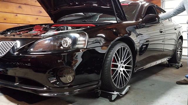 2004 Pontiac Grand Prix GTP CompG смотреть онлайн