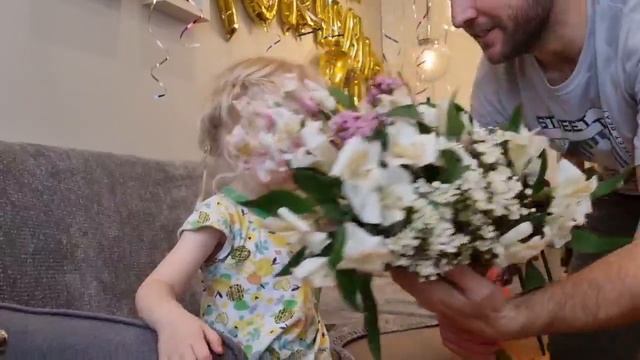 С ДНЕМ РОЖДЕНИЯ, ЗАБАВА! смотреть онлайн