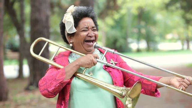 Ms Karlene plays the trombone смотреть онлайн