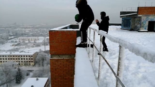 НАБИЛ МЯЧ НА 16 / - МЯЧ