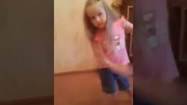доченька красиво танцует танец папе смотреть онлайн