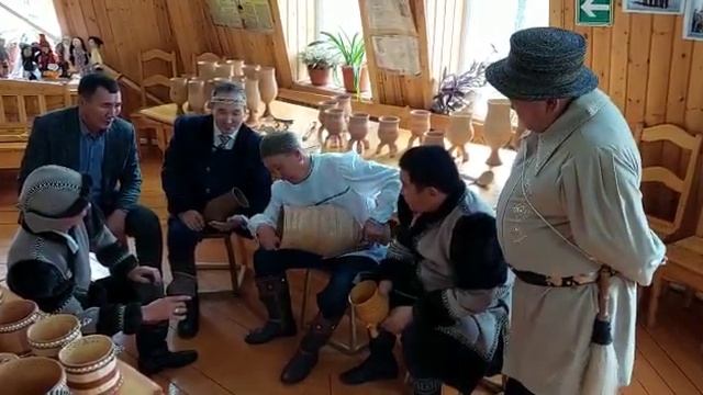 Мастер-класс по изготовлению кумысного сосуда - Чороон смотреть онлайн