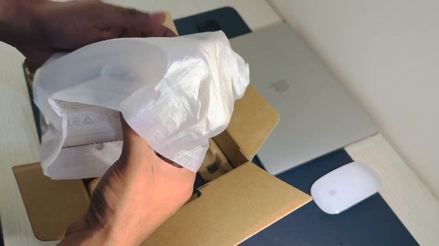 Marshall Emberton 2 Bluetooth speaker Unboxing and details in hindi смотреть онлайн