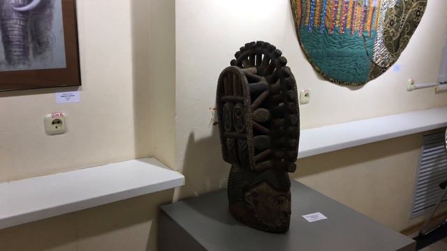 Ушаков Павел. Выставка ритуального африканского искусства "Магия Африки" в г. Сургут смотреть онлайн