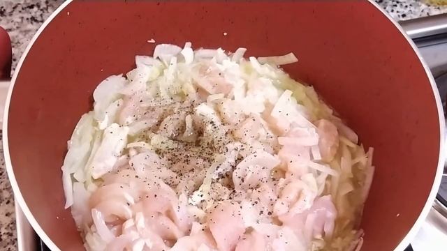 Вкусные макароны с курицей в соусе в одной кастрюле смотреть онлайн