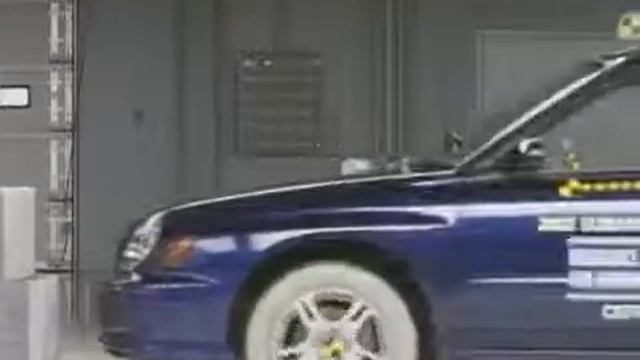 2002 Subaru Impreza Краш-тест смотреть онлайн