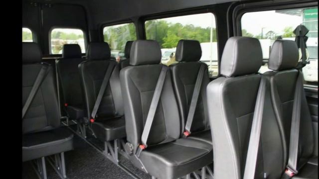 2023 Mercedes-Benz Sprinter 2500 PASSENGER 170 12 PASSENG... смотреть онлайн