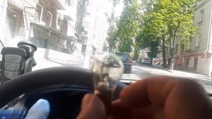 Произвольно загорается панель приборов!!при нажатии тормоза