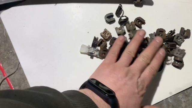 ПОЧЕМУ РЖАВЕЕТ ХРОМ МОЛДИНГ/МЕРСЕДЕС 124 смотреть онлайн