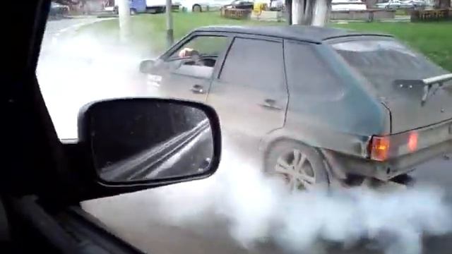 ВАЗ-паровоз.3gp смотреть онлайн