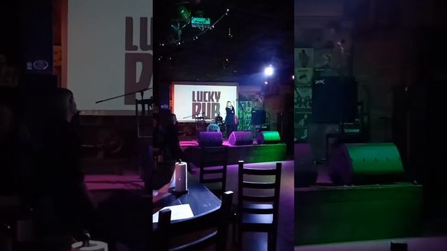 Дарья Даньшина - танцы на стеклах смотреть онлайн
