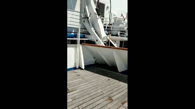 Carnival Inspiration crashes while beaching in Aliaga Turkey | Please subscribe, we appreciate смотреть онлайн