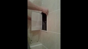 Как установить ревизионный люк в ванной своими руками?