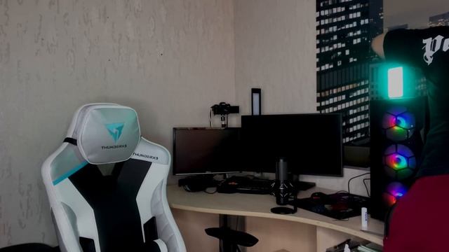 !ОСТОРОЖНО МАТ! Распаковка микрофона Xyperx Quadcast S