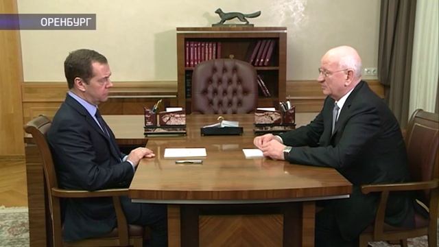 В минувший понедельник Оренбург посетил Дмитрий Медведев смотреть онлайн