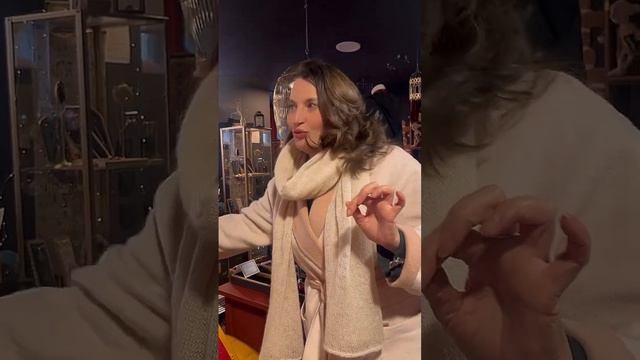 В Санкт-Петербурге есть магазин , где можно купить волшебную палочку #ladysv смотреть онлайн