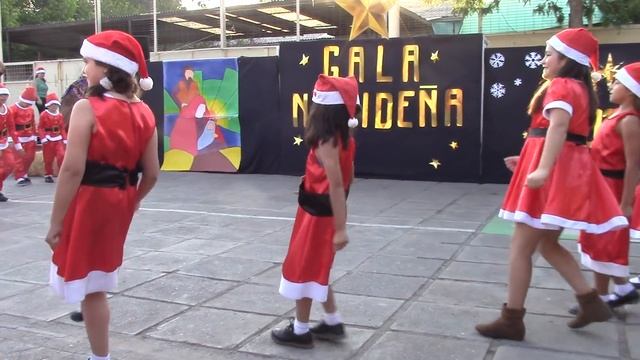 3º Año Básico -"Santa Claus llega a la ciudad" смотреть онлайн