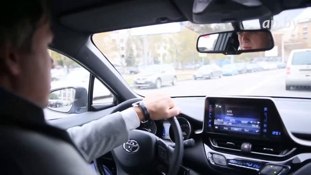 Кроссовер Toyota C-HR тест-драйв, обзор, отзывы, комплектации, цена в новом проекте Автопанорама смотреть онлайн