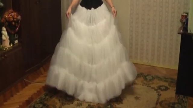 Белая пышная юбка смотреть онлайн