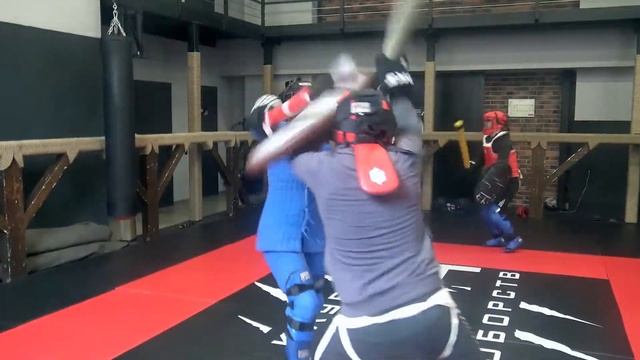 КЛУБ ЕДИНОБОРСТВ БЕРН смотреть онлайн